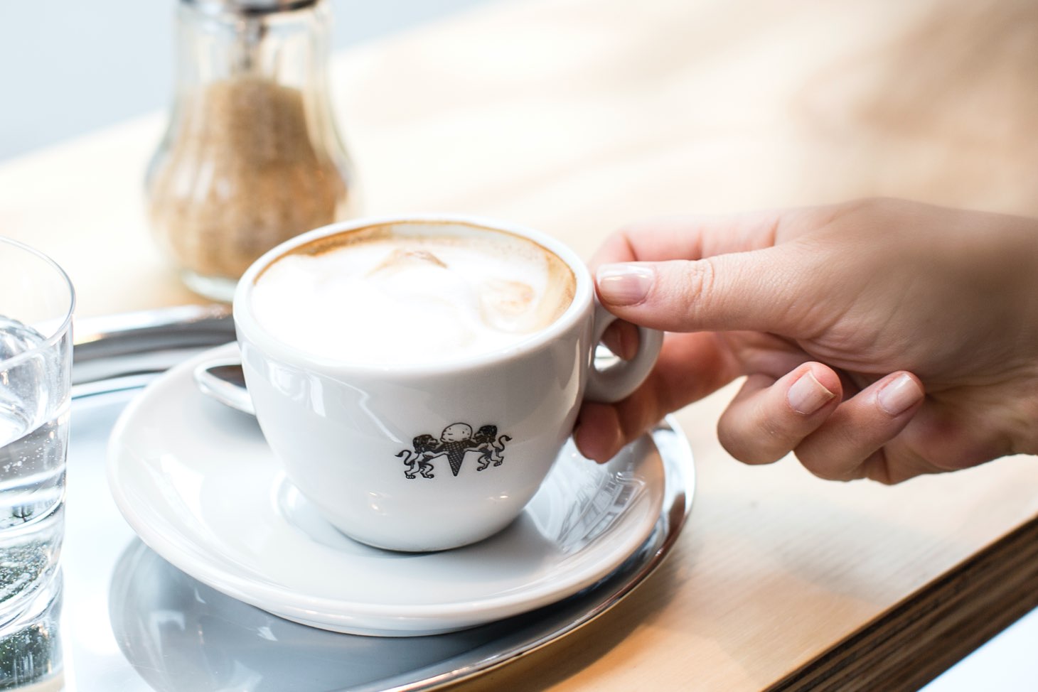 Italienische Kaffetasse mit Leones Löwen Branding