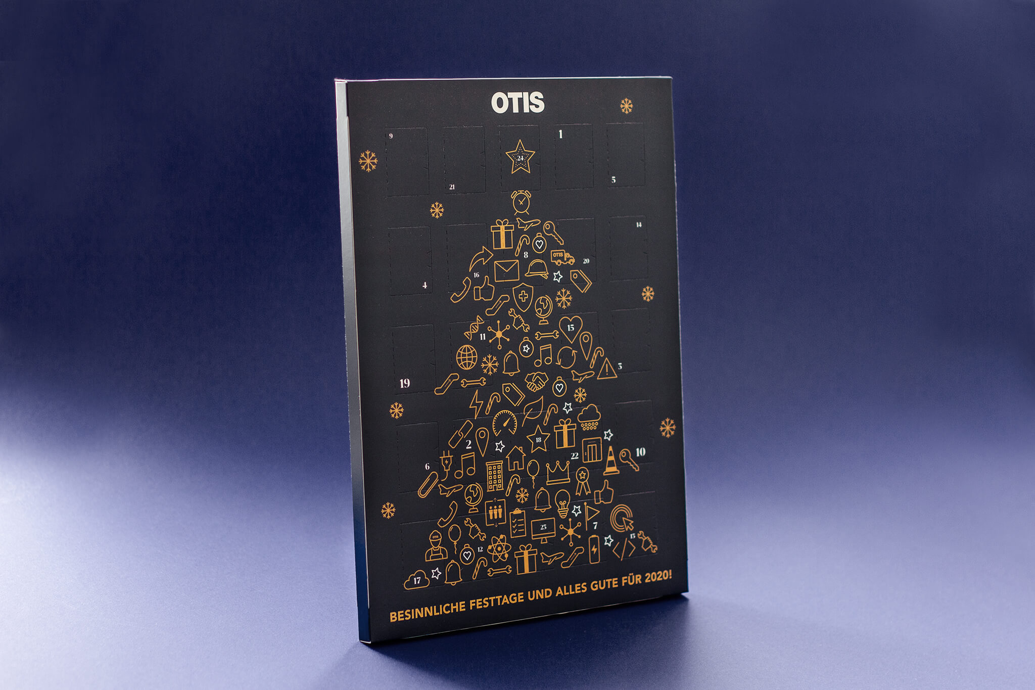 Otis Adventkalender mit Tannenbaum bestehend aus Otis Symbolen