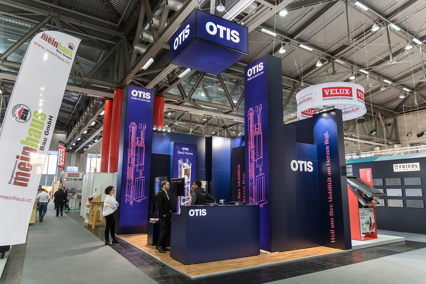 Otis Messestand im Corporate Design