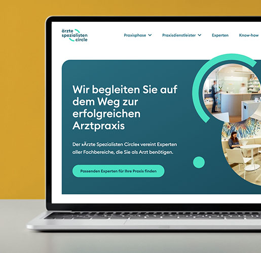 Mockup eines Laptops mit der Startseite des Ärzte Spezialisten Circle
